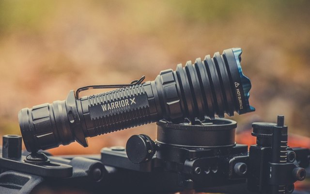 OLIGHT 武士 X 手电